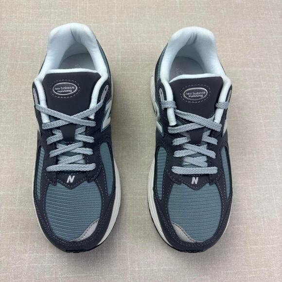 🐟 New Balance 2002R “Magnet Lead” 6.5W - Picture 3 of 6